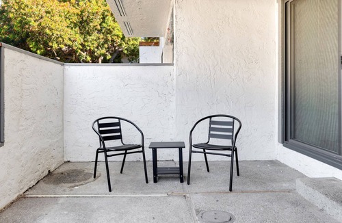 Cupertino Apartment | Blueground | Cupertino, pool, nr Cupertino Park