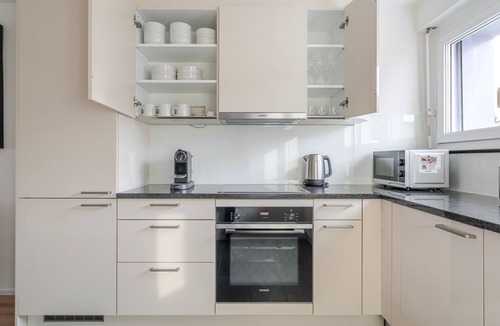 Dietikon District Apartment | Blueground | Dietikon, balcony, nr Park