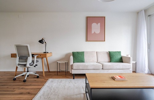 Dietikon District Apartment | Blueground | Dietikon, balcony, nr Park