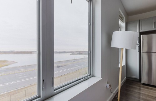 Neponset - Port Norfolk Apartment | Blueground | Dorchester studio apartment