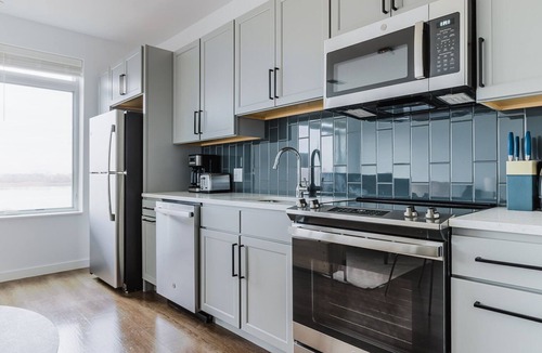 Neponset - Port Norfolk Apartment | Blueground | Dorchester studio apartment