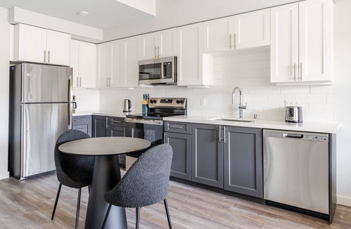 Downtown Berkeley Apartment | Blueground | Downtown Berkeley, AC, nr UC Berkeley