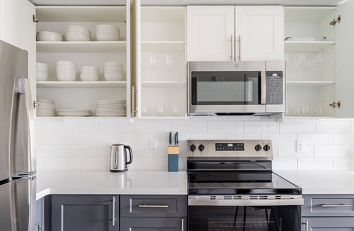 Downtown Berkeley Apartment | Blueground | Downtown Berkeley, AC, nr UC Berkeley