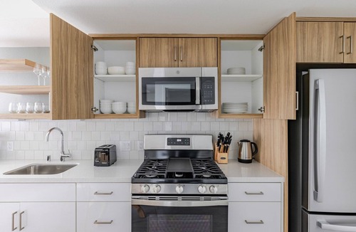 Downtown Berkeley Apartment | Blueground | Downtown Berkeley, rooftop, nr UC Berkeley