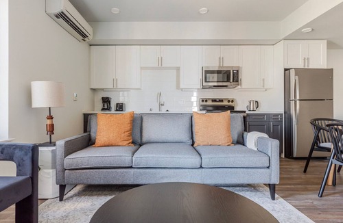 Downtown Berkeley Apartment | Blueground | Downtown Berkeley, rooftop, nr UC Berkeley