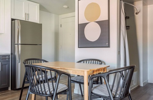 Downtown Berkeley Apartment | Blueground | Downtown Berkeley, rooftop, nr UC Berkeley