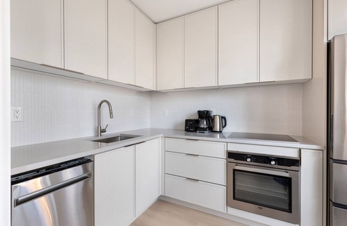 Downtown Brooklyn Apartment | Blueground | Downtown Brooklyn, rooftop, nr Brooklyn Bridge