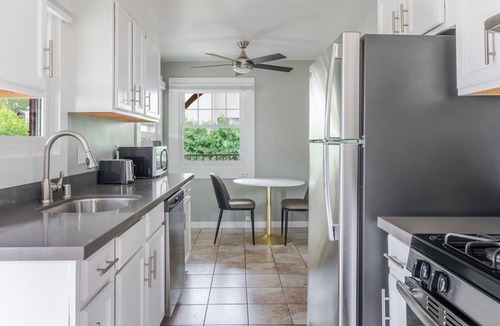 Downtown North Apartment | Blueground | Downtown North, view, nr Park