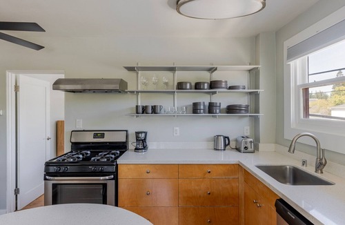 Downtown North Apartment | Blueground | Downtown North, view, nr Stanford