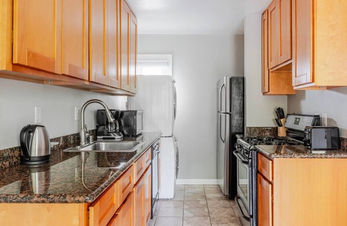 Downtown North Apartment | Blueground | Downtown North, view, nr Park