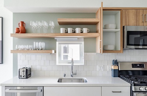 Downtown Berkeley Apartment | Blueground | Dtwn Berkeley, AC, nr UC Campus