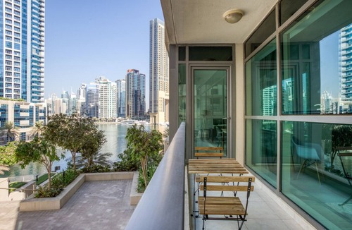 Dubai Marina Apartment | Blueground | Dubai Marina, pool, nr Marina
