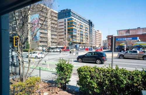 Cardozo House | Blueground | Dupont Circle, garden & w/d, nr park