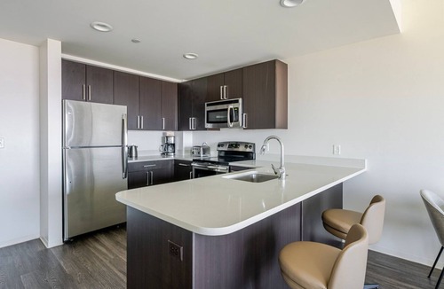 East Cambridge Apartment | Blueground | East Cambridge, balcony, nr Charles River