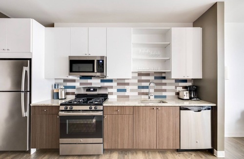 East Cambridge Apartment | Blueground | East Cambridge, pool, nr Charles River