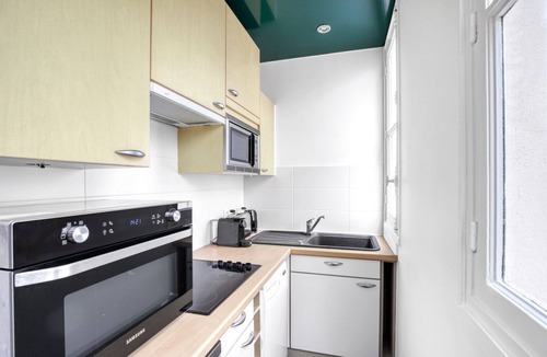Quartier de l'Ecole-Militaire Apartment | Blueground | Ecole Militaire, furnished, balcony