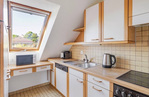 Enge Apartment | Blueground | Enge, balcony, nr Lake Zurich