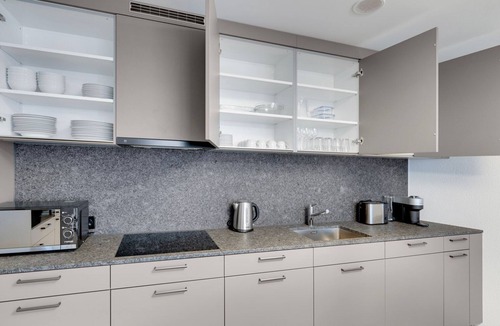 Enge Apartment | Blueground | Enge, terrace, nr Lake Zurich
