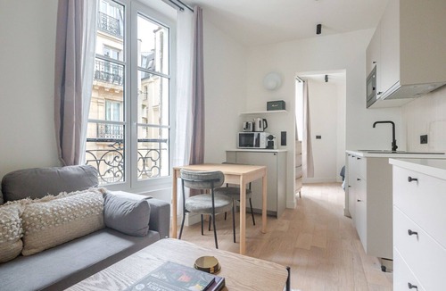 Epinettes Apartment | Blueground | Épinettes, wifi, nr Parc Monceau