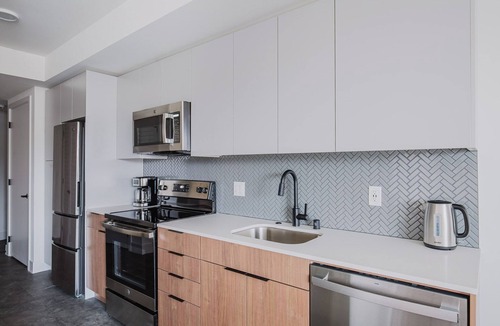 Atlantic Apartment | Blueground | First Hill, w/d, nr Chinatown