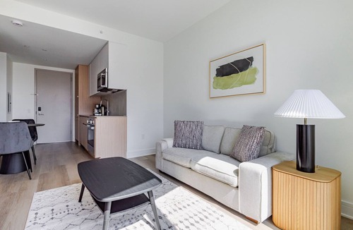 Gowanus Apartment | Blueground | Gowanus, pool & w/d, nr park