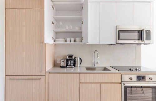 Gowanus Apartment | Blueground | Gowanus, pool & w/d, nr park