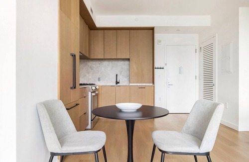 Gowanus Apartment | Blueground | Gowanus, rooftop pool, nr Prospect Park