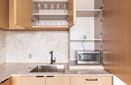 Gowanus Apartment | Blueground | Gowanus, rooftop pool, nr Prospect Park