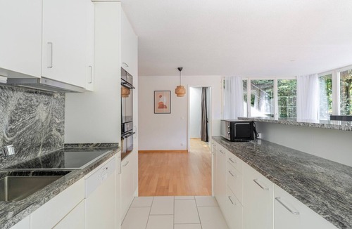 Hirslanden Apartment | Blueground | Hirslanden, balcony, nr Zürich Lake