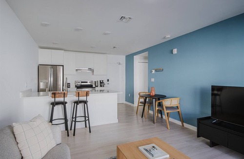 Little Ranches Apartment | Blueground | Hollywood, pool & w/d, nr beach