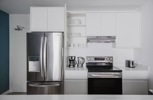 Little Ranches Apartment | Blueground | Hollywood, pool & w/d, nr beach