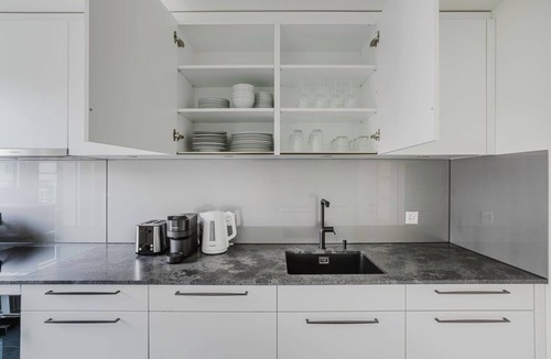 Meilen District Apartment | Blueground | Küsnacht, fully furnished + w/d