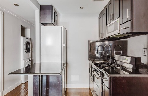 Rose Hill Apartment | Blueground | Kips Bay, AC, w/d, nr parks & sights