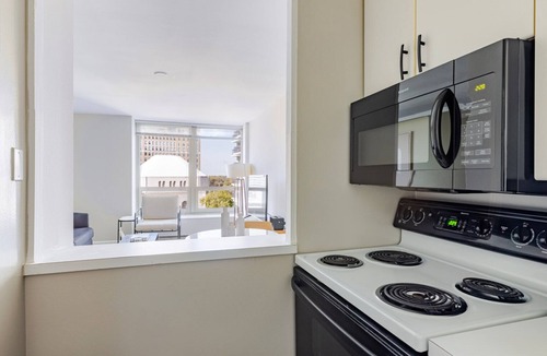 Lake View East Apartment | Blueground | Lake View East, rooftop, nr Lakefront