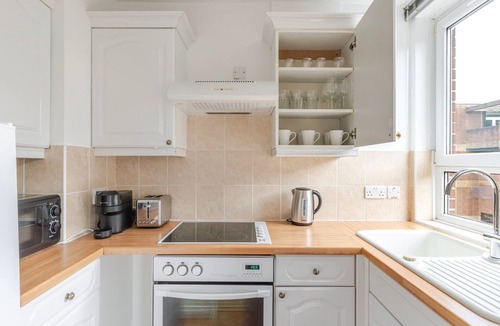 Kennington Apartment | Blueground | Lambeth, wifi, nr Kennington Park