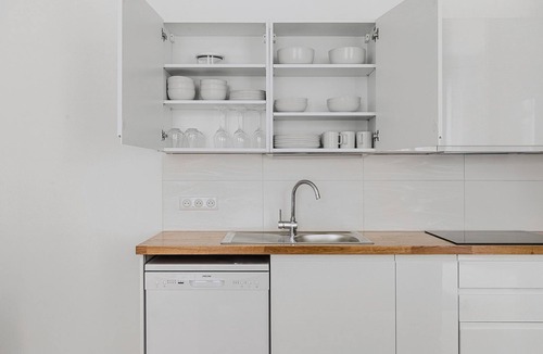 Arts-et-Metiers Apartment | Blueground | Le Marais-Republique, near dining