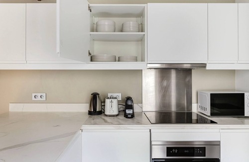 Paris City Center Apartment | Blueground | Les Halles, walk to Eiffel Tower
