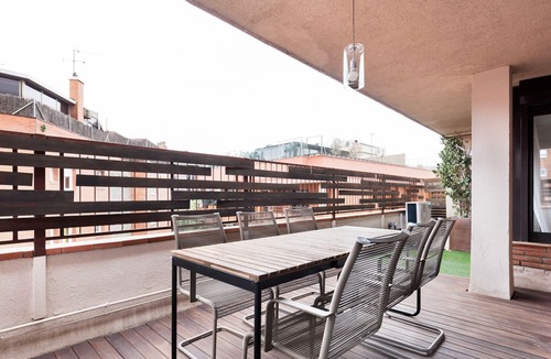 Les Tres Torres House | Blueground | Les Tres Torres, city view, nr Parc Güell