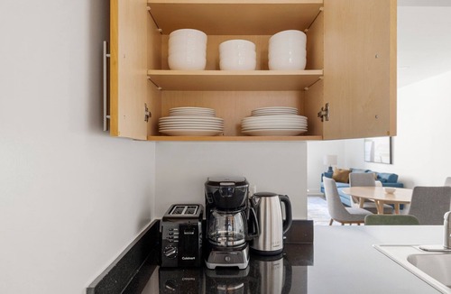 Hunters Point Apartment | Blueground | Long Island City, pool, nr Gantry Plaza