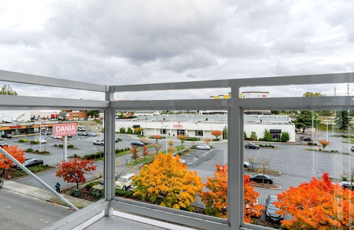 Lynnwood Apartment | Blueground | Lynnwood, view, nr Lynndale Park