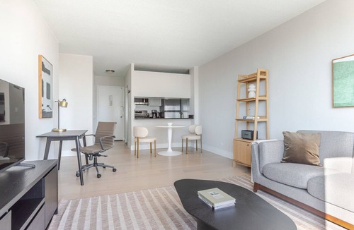 Kips Bay Apartment | Blueground | Manhattan, indoor pool, nr Empire State