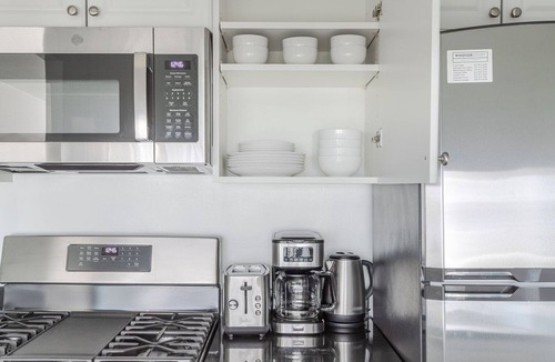 Kips Bay Apartment | Blueground | Manhattan, indoor pool, nr Empire State