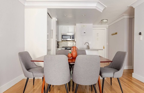 Manhattan Valley Apartment | Blueground | Manhattan Valley, AC, nr park