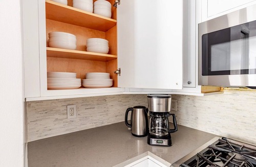 Manhattan Valley Apartment | Blueground | Manhattan Valley, AC, nr park