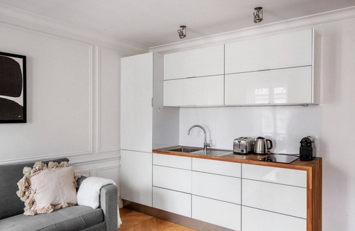 Arsenal Apartment | Blueground | Marais, close to shops