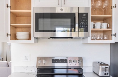 Millbrae Apartment | Blueground | Millbrae, washer, nr Millbrae Park