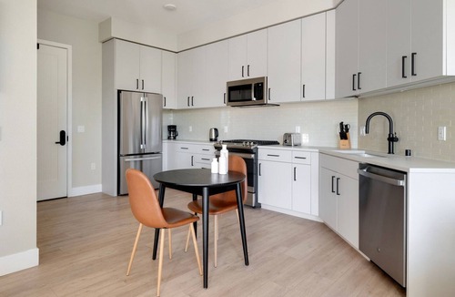 Sunnyvale West Apartment | Blueground | Mountain View, pool, nr Shoreline Park