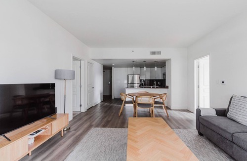 Mountain View Apartment | Blueground | Mountain View, pool & w/d, near tech