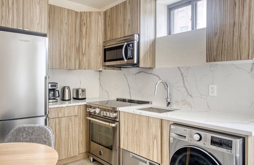 Midtown East Apartment | Blueground | Murray Hill, washer, nr Bryant Park