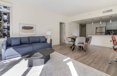 Mountain View Apartment | Blueground | N. Los Altos, pool , nr Googleplex